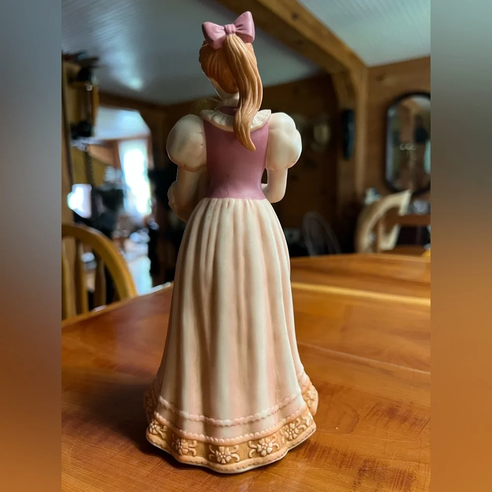 Home Interiors Porcelain Figurine with Cream and Pink Accents Comforting Arms